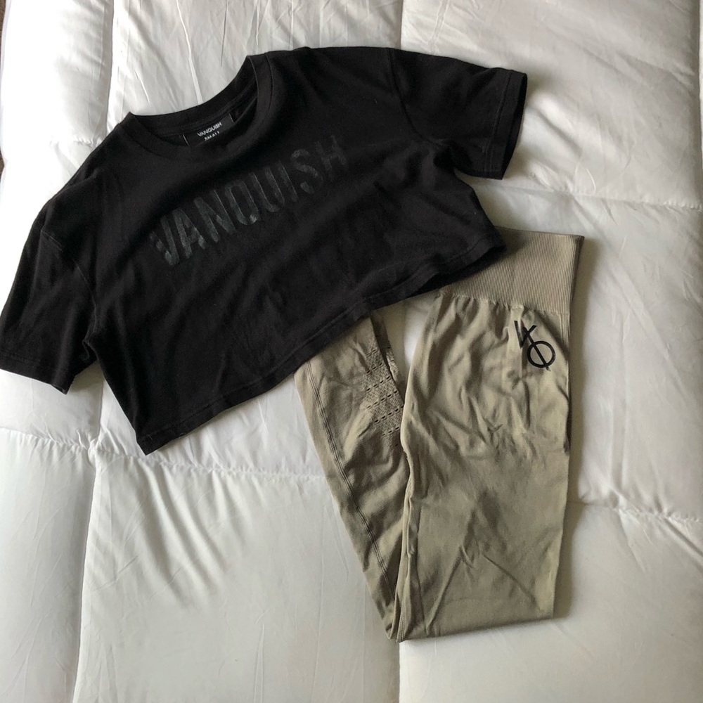 VANQUISH CROPPED WORKOUT TEE